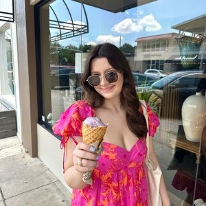 Meet your Posher, Makayla